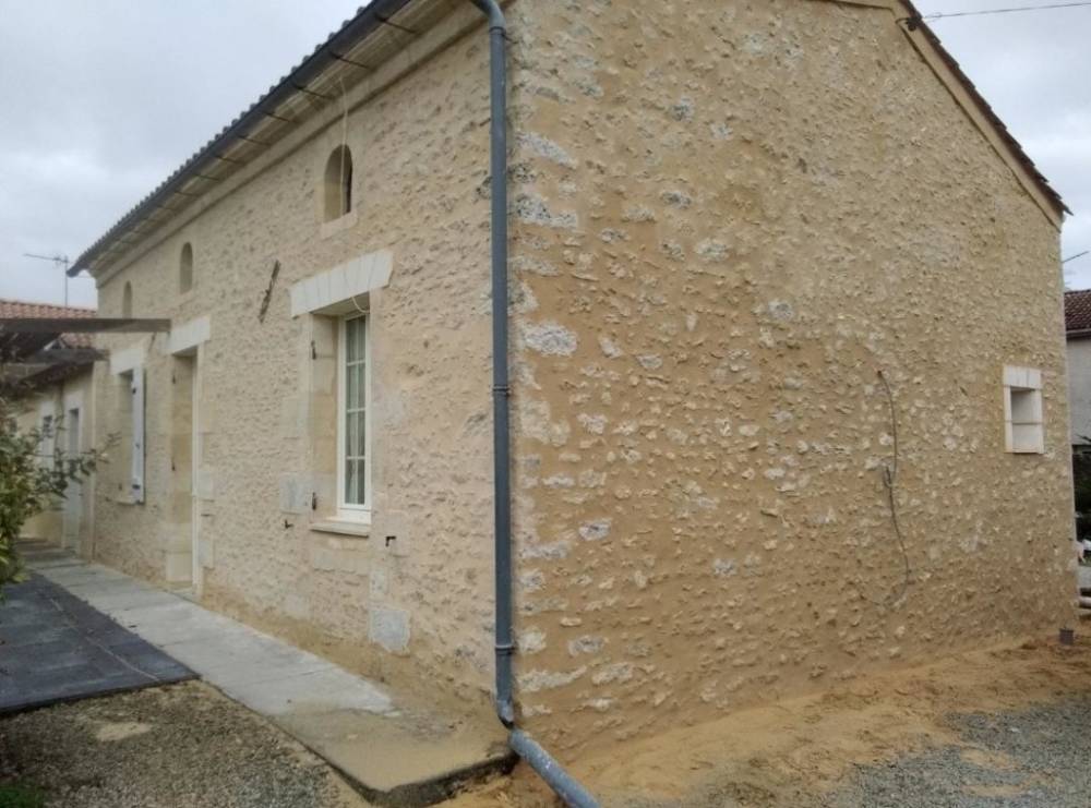 taille de pierre 24