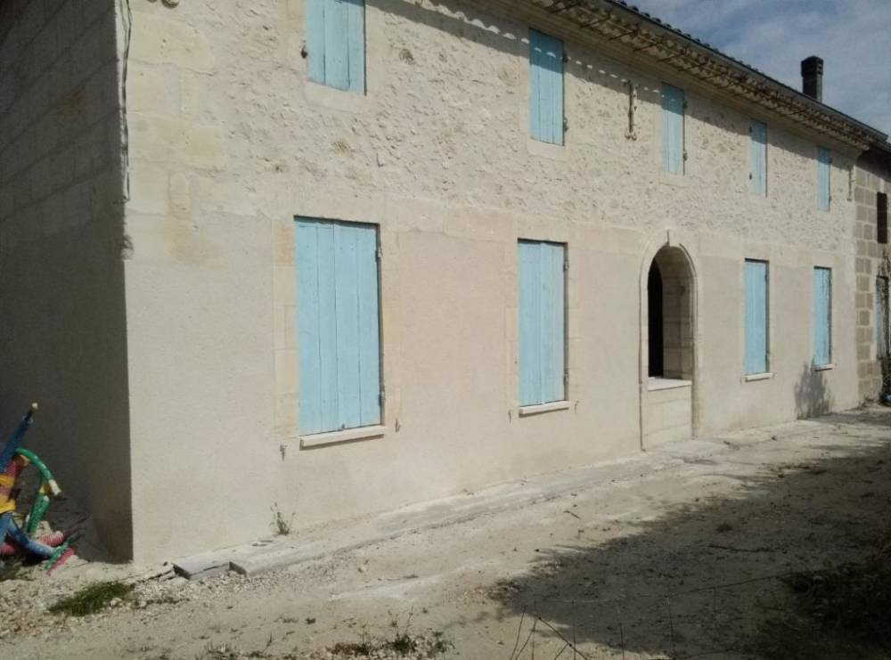 taille de pierre 37